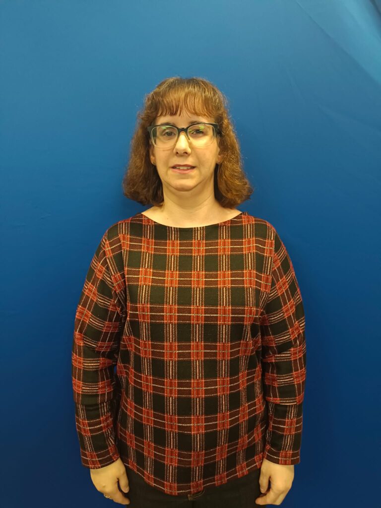 Raquel Jimenez Bolivar Secretaria 768x1024